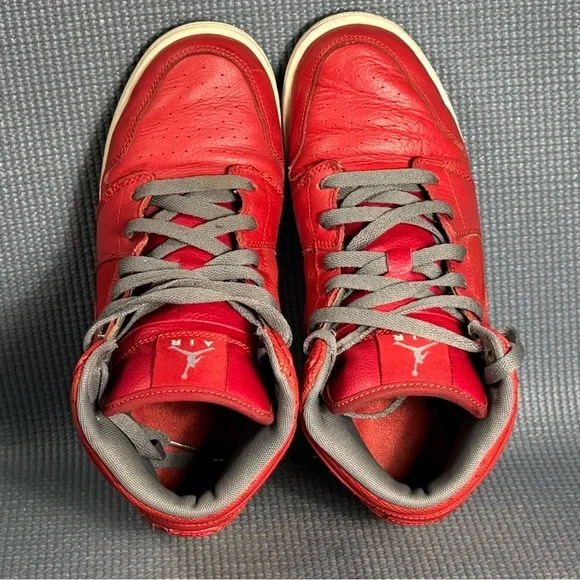Nike Air Jordan 1 Phat ‘Varsity Red’ Sneakers Size 7Y Sz 8.5 Women - Picture 5 of 9
